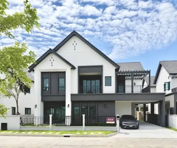 BH4399 ให้เช่าและขายบ้าน Centro Bangna Phase 2 แปลงมุม หน้าบ้านวิวสวน ติด Mega Bangna