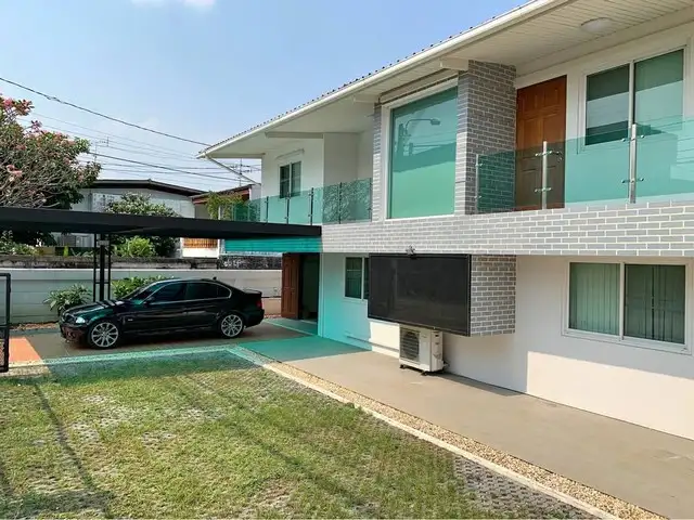 บ้านเดี่ยว 2 ชั้น 100 ตรว. 450 ตรม. จอดรถ 4 คัน ซอยเสนานิคม 1 ซอย 17 แยก 4 ทำออฟฟิศใด้